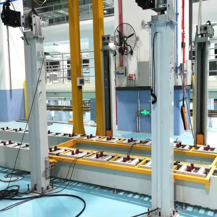 四柱絲桿升降機